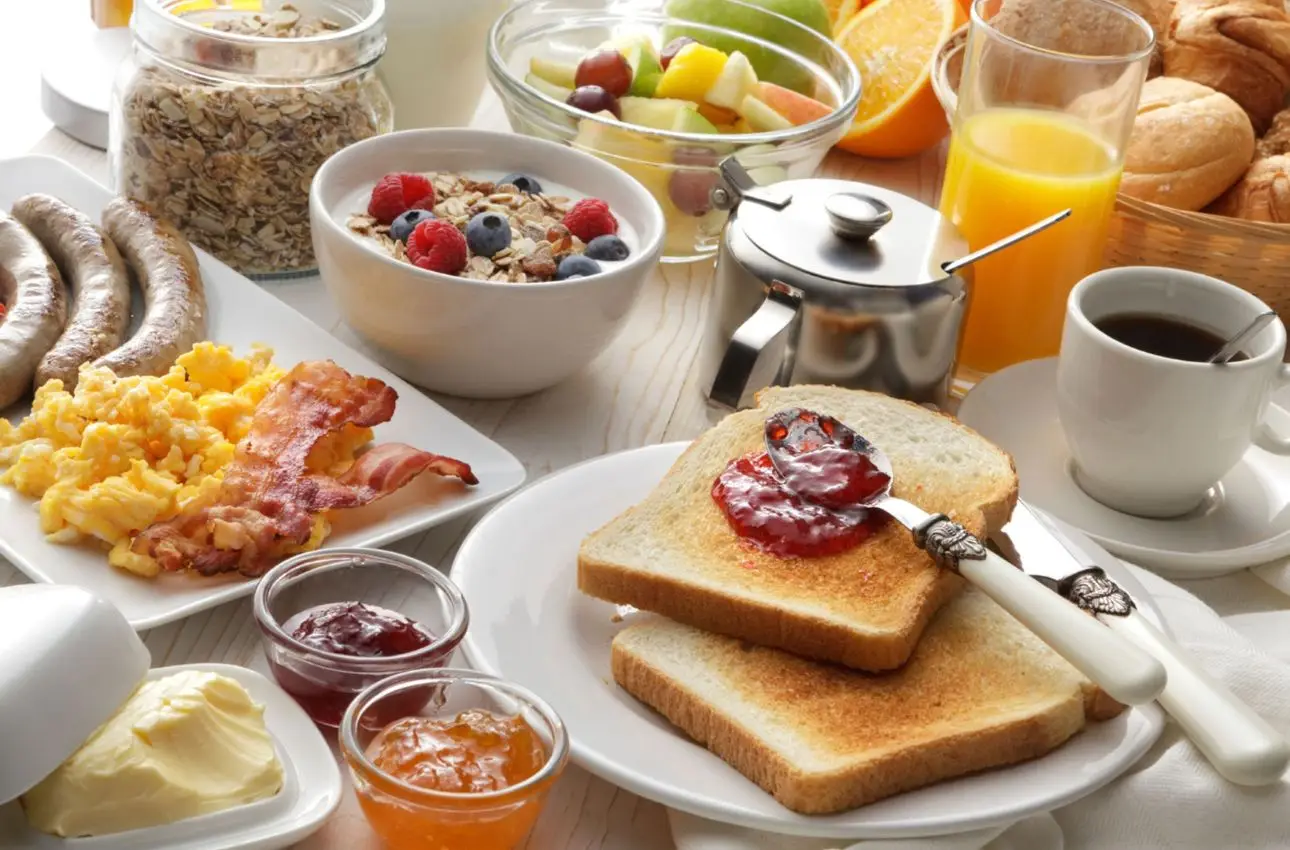 Colazione proteica e memoria: il segreto degli esperti per restare concentrati tutto il giorno Colazione proteica e memoria: il segreto degli esperti per restare concentrati tutto il giorno