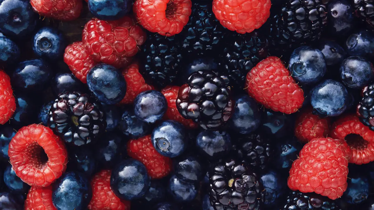 Il frutto estivo che rafforza il sistema immunitario: perché mangiarlo secondo la nutrizionista Il frutto estivo che rafforza il sistema immunitario: perché mangiarlo secondo la nutrizionista